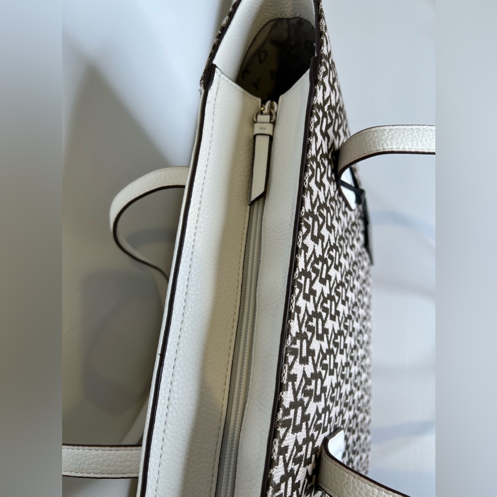 NWT DKNY TOTE SHOULDER BAG WHITE/BROWN - Picture 11 of 13